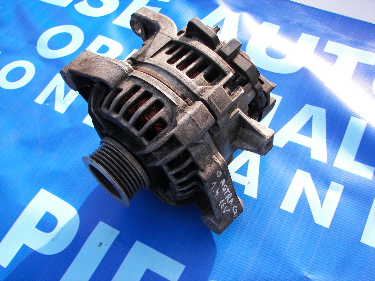 Alternator Opel Astra G; Bosch 0124225024 /70A