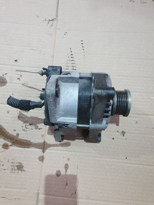 Alternator Opel Astra J 1.4 i 101 cp A14XER VLD213
