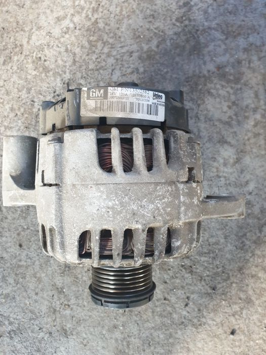 Alternator Opel Astra J Insignia 2.0 cdti 160 cp 120A 13502582