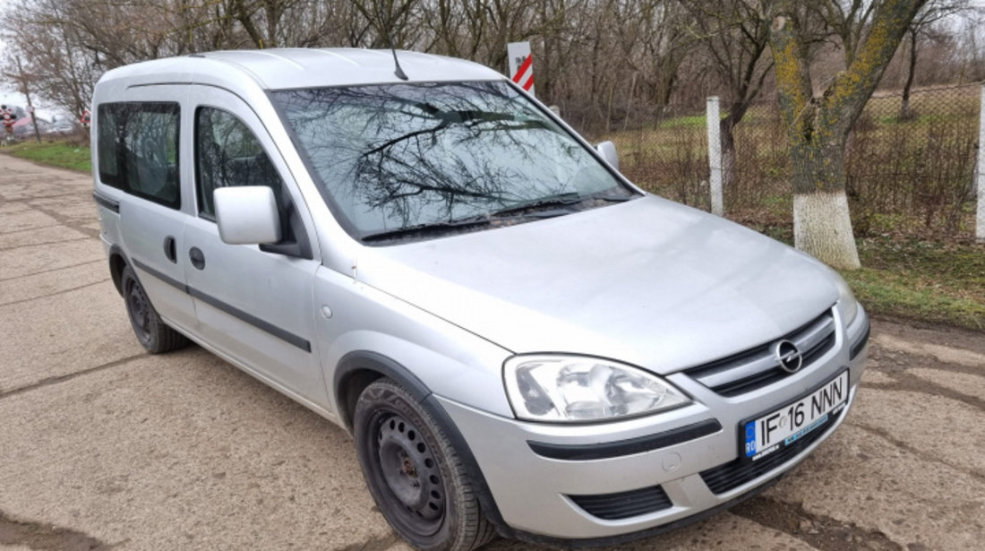 Alternator Opel Combo C 2009 minivan 1.3 diesel