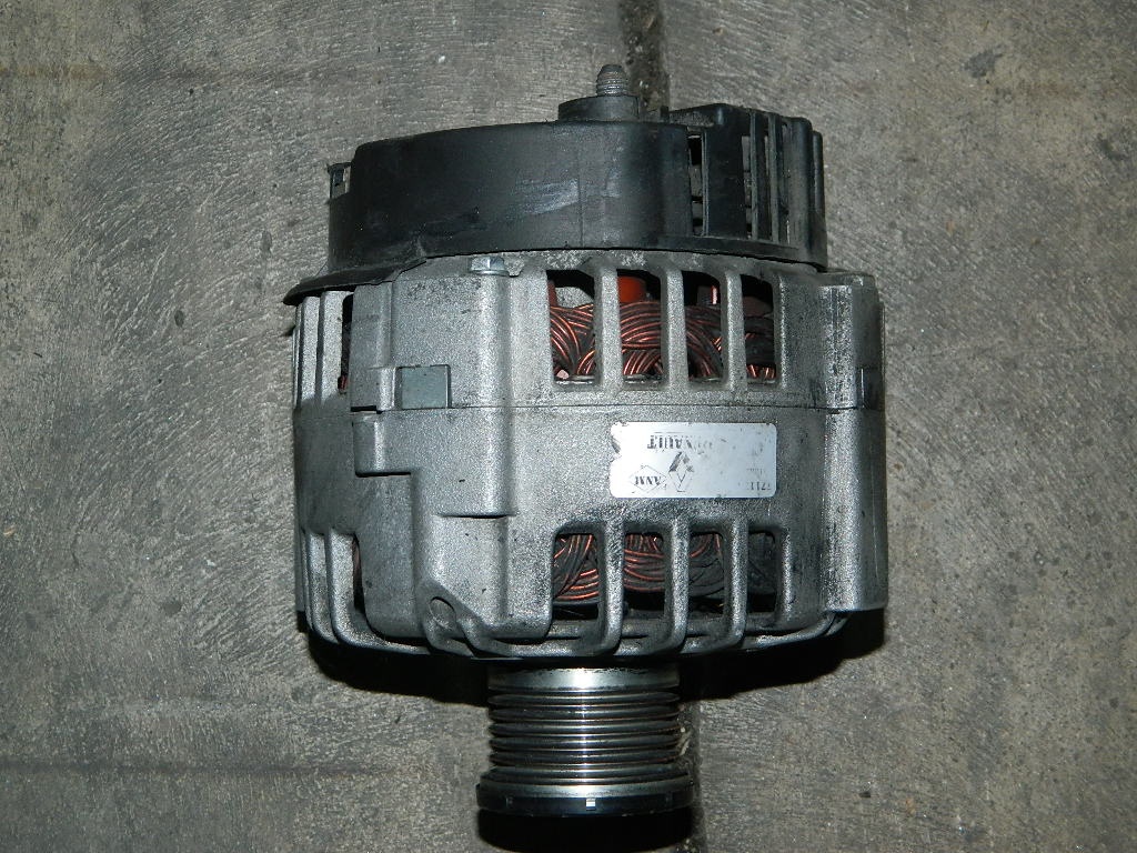 Alternator Opel Movano 2.2d