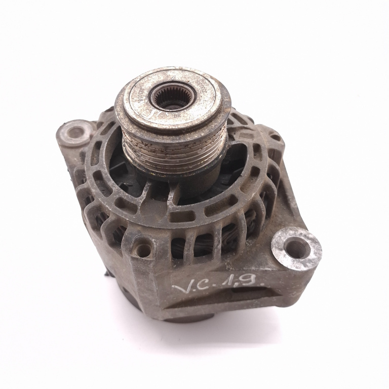 Alternator Opel Zafira B 2005-2014 1.9 Cdti Z 19 Dt Motorina 077043Ym13117340, 13117340, 281018, 077043Ym, 333135 Denso
