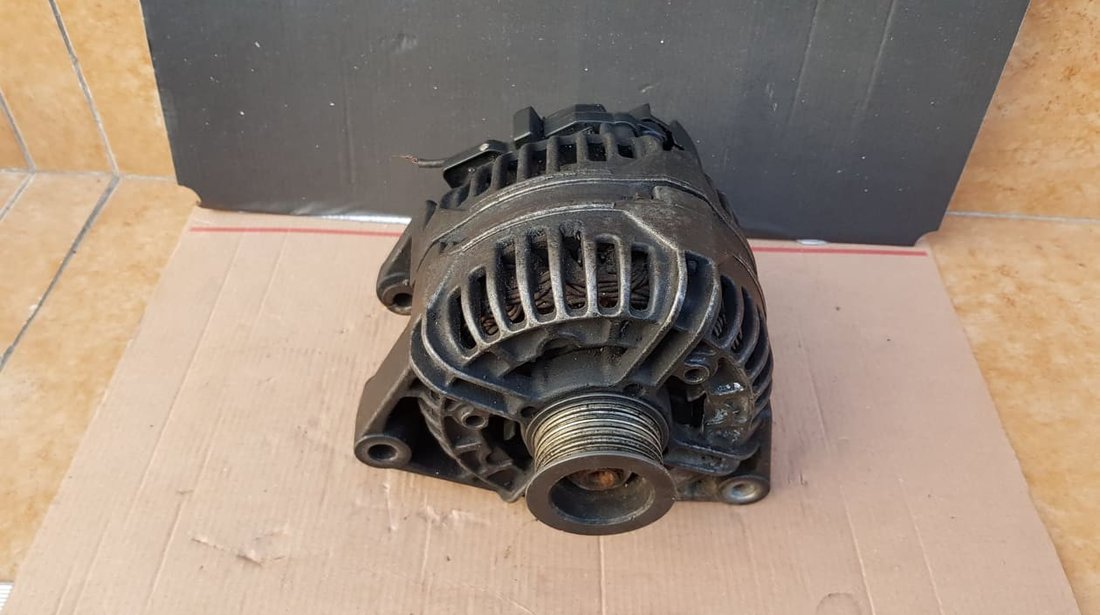 Alternator original Bosch Opel Signum CC 2.0DTi 100/125 cai cod piesa : 0124525030