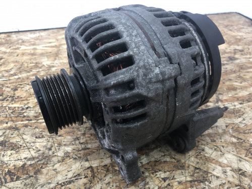 Alternator Passat 2.0 FSI sedan 2006 (06F903023F)