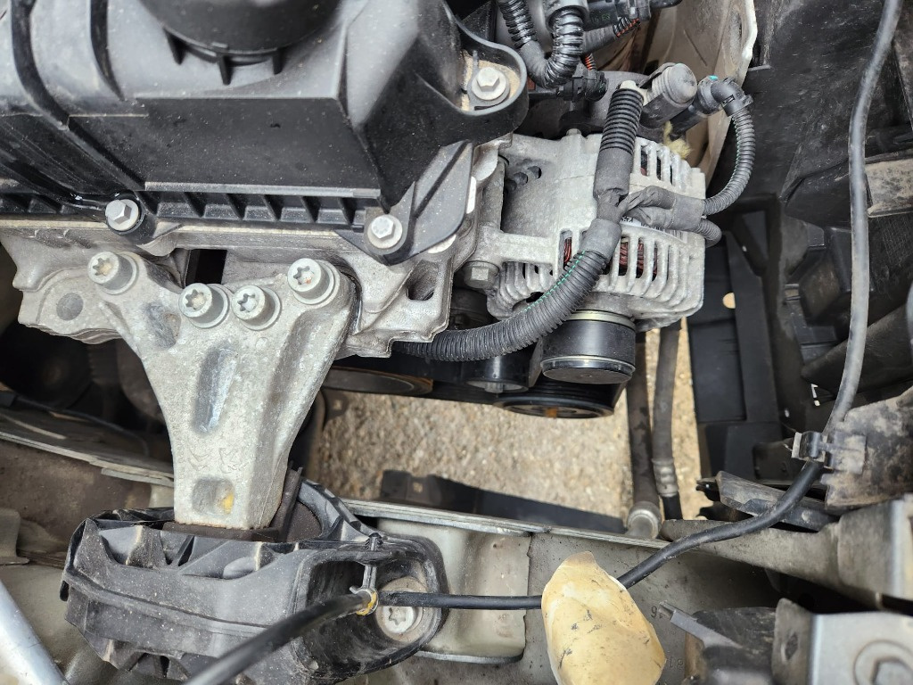 Alternator Peugeot 208 Coupe 2016 1.2 HMZ 5+1
