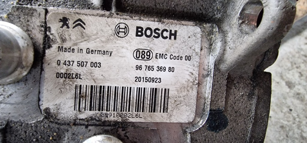Alternator Peugeot Citroen Hybrid 2.0 hdi cod 9676536980