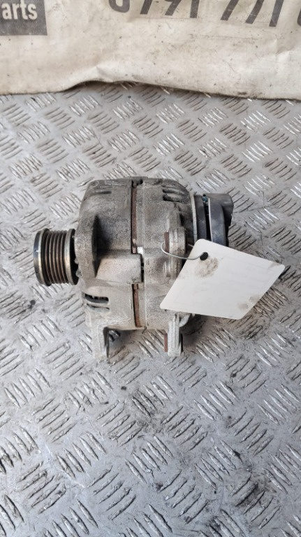 Alternator Renault Clio 1.5 DCI an 2013 cod 82006600034-B / 0124525139