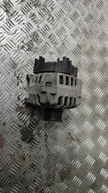 Alternator Renault Clio 3 1.2 16V an 2011 cod 8200654541