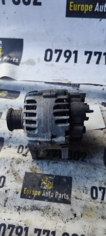 Alternator Renault Clio 4 0.9 TCE an 2015 cod 231007842R