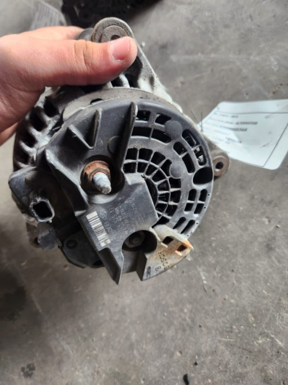 Alternator Renault Kangoo 2008 2009 2010 2011 cod 8200660034A