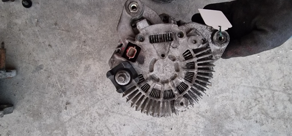 Alternator Renault Megane 1.5 dci Euro 5 de 210Amperi cod 8200960533