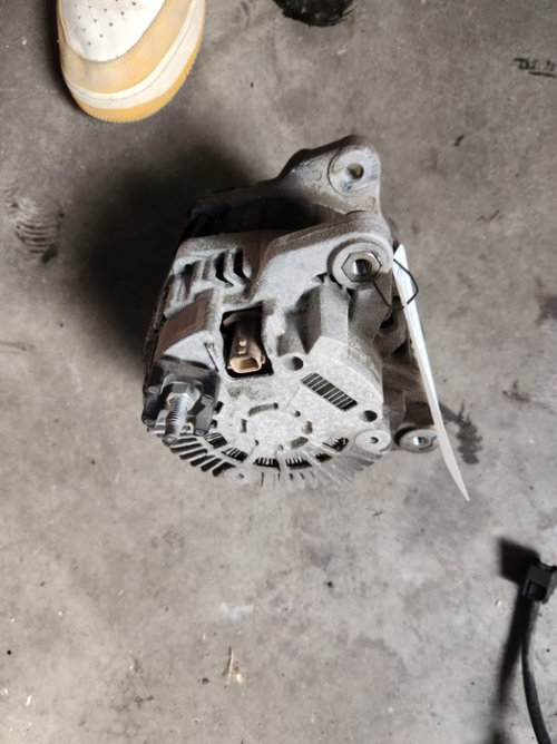 Alternator Renault Megane 3 1.5 dci K9K 2012 E5 Cod : 8200960533
