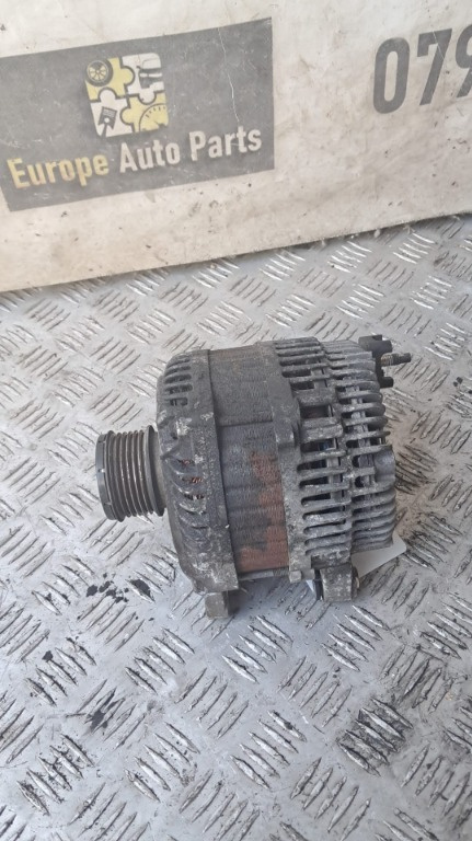 Alternator Renault Scenic 3 1.5 DCI cod motor K9K832 an 2010 cod 8200960533 / A004TJ0582ZE