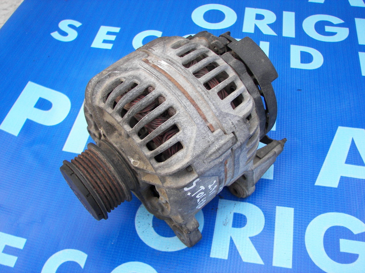Alternator Seat Toledo ; Bosch 0124515010 /120A