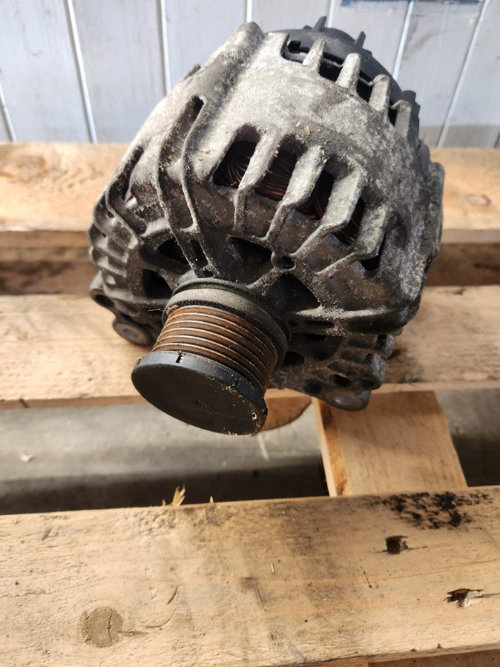 Alternator Skoda Superb 3 2.0 TDI 2017 Cod Piesa : 03L903023L