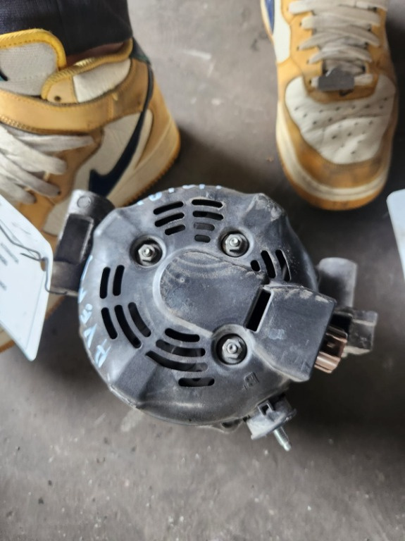 Alternator Toyota Rav 4 2.0 D-4D 2010 2011 2012 2013 2014 cod 27060-0R080
