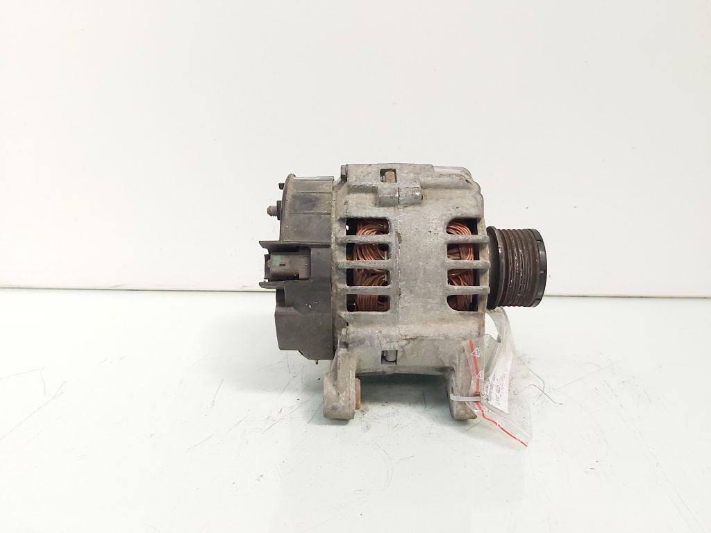 Alternator Valeo, cod 8200537415, Dacia Logan (LS) 1.5 DCI, K9K792 (id:660048)