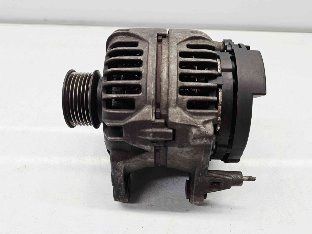 Alternator Volkswagen Golf 4 (1J1) [Fabr 1997-2004] 028903028D 1.6 TDI AZD 77KW / 105CP