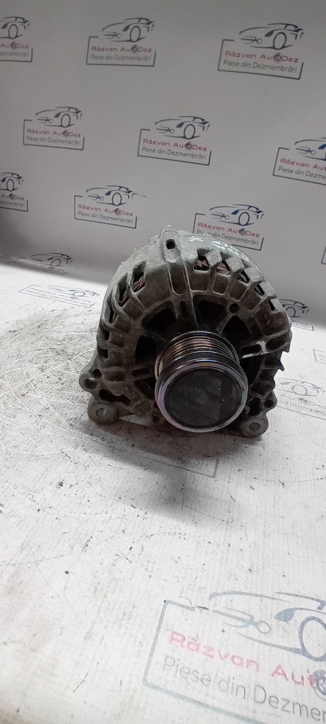 Alternator Volkswagen Golf 7 1.6 Motorina 2015, 04L903023L