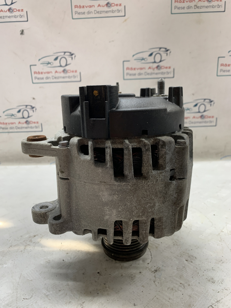 Alternator Volkswagen Golf 7 1.6 Motorina 2017, 04L903021D