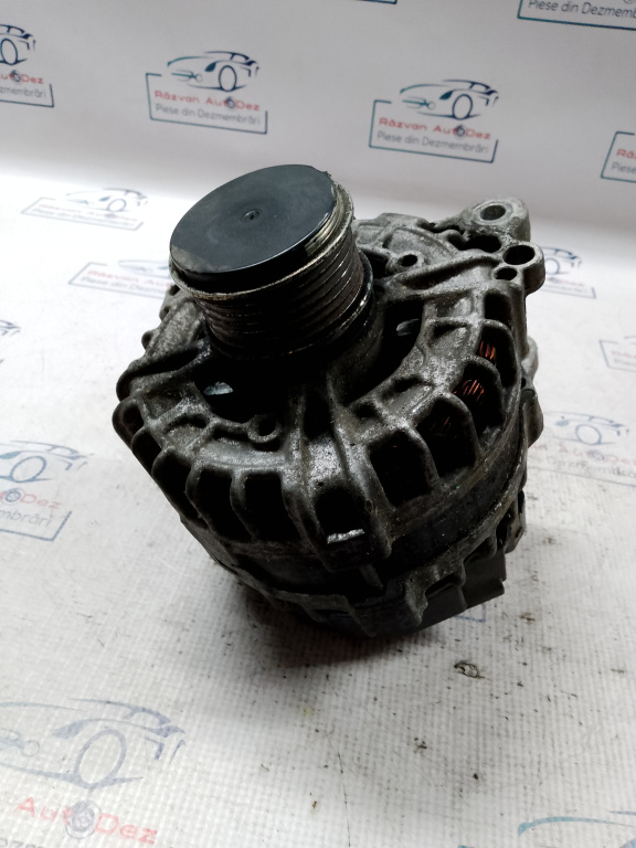 Alternator Volkswagen Passat CC 2.0 Motorina 2011, 03L903024F