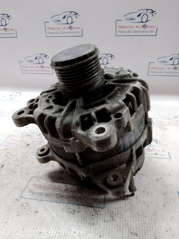 Alternator Volkswagen Passat CC Motorina 2013, 03L903024F