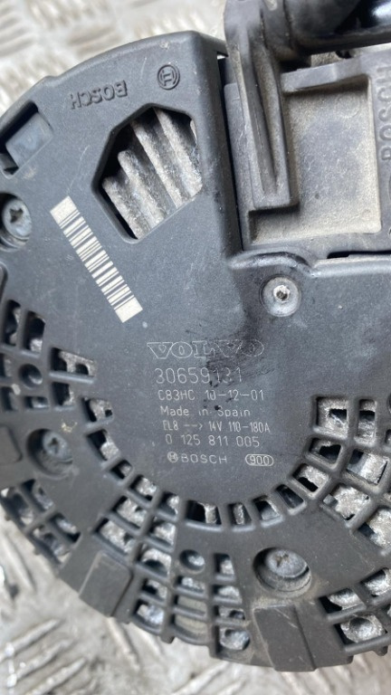 Alternator Volvo V40 2.0 D cod motor D5204T2 ,an 2011 cod 30659131 / 0125811005