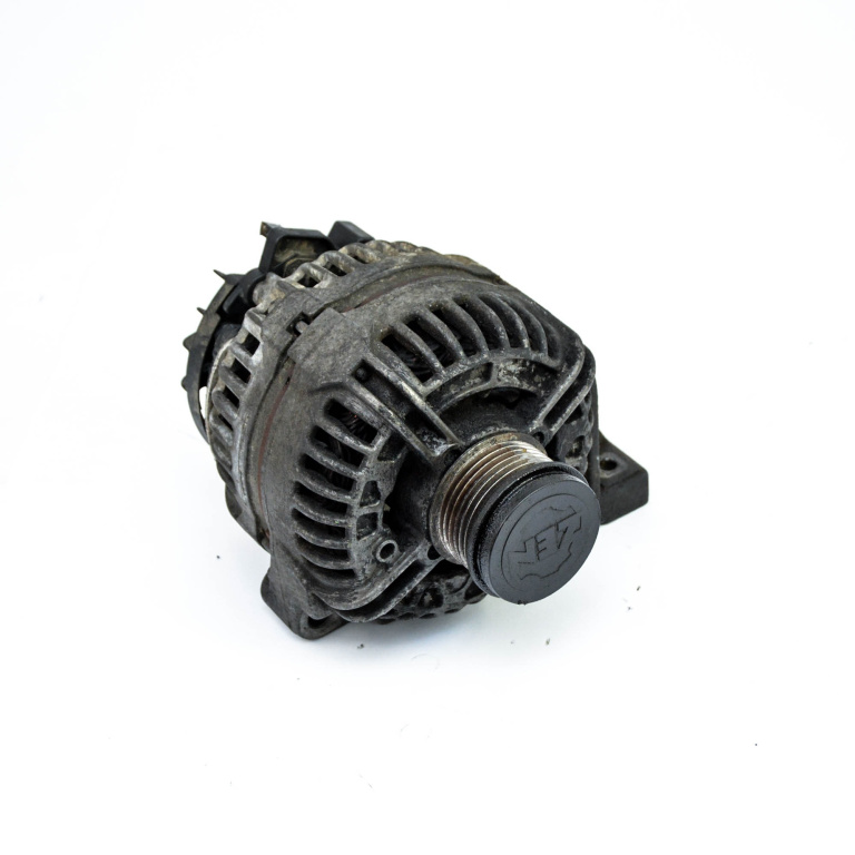 Alternator Volvo Xc90 1 2002 > D5 D 5244 T Motorina 8676498, 0124525029