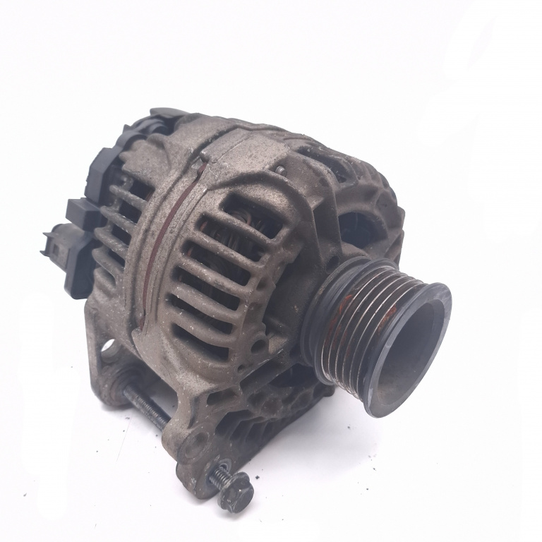 Alternator Vw Golf 4 1997-2004 1.4 16V Axp Benzina 028903028D, 0124325003 Bosch