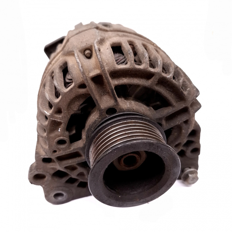 Alternator Vw Golf 4 1997-2004 1.6 16V Benzina 037903025F, 0124325011
