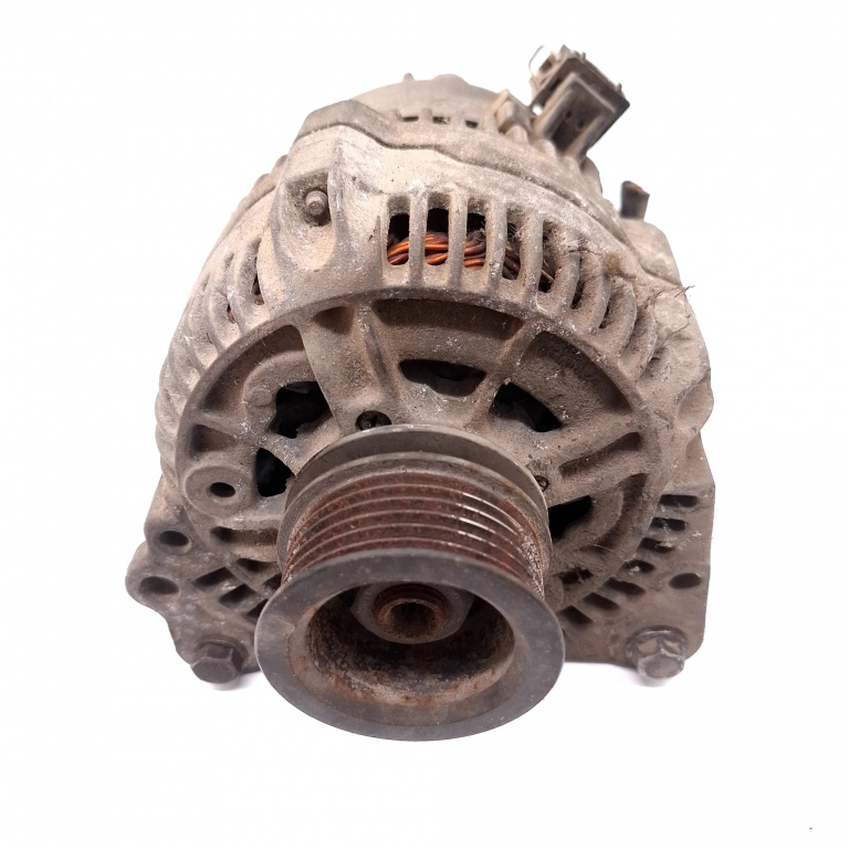 Alternator Vw Golf 4 1997-2004 1.6 Akl Benzina 037903025B, 0123310037 Bosch