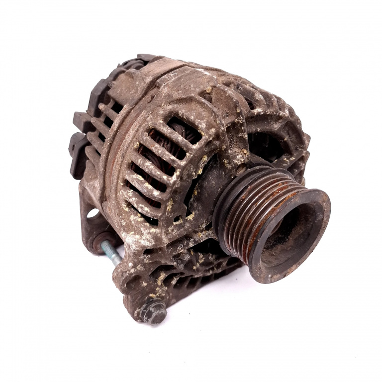Alternator Vw Golf 4 1997-2004 1.6 Benzina 028903028D, 0124325008