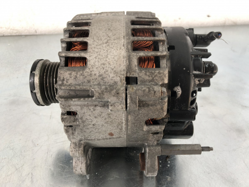 Alternator VW Golf 6 1.4 TSI Variant, 160CP, CAV sedan 2010 (03C903025D)