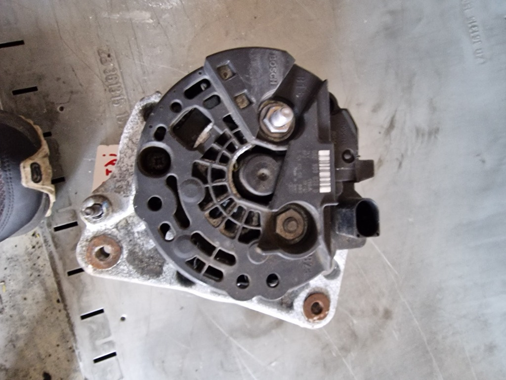 Alternator Vw Golf 6 1.6 tdi CAY 110A