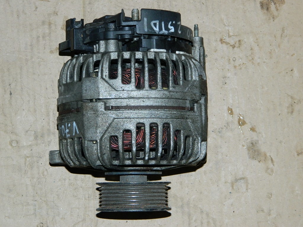 Alternator VW LT 35 2.5 TDI model 1998