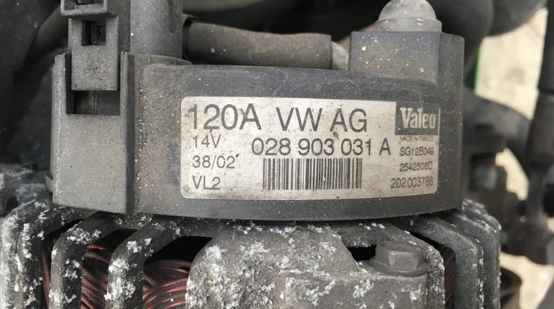 Alternator VW Passat / Audi A4 - cod 028 903 031 A