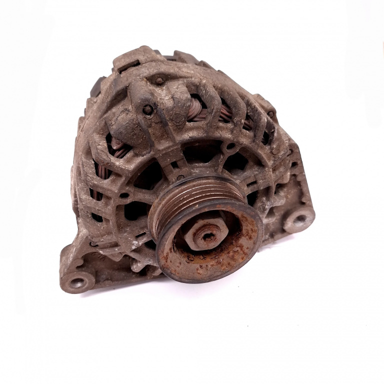 Alternator Vw Passat B5, B5.5 1996-2005 1.6 Benzina 06B903016, 2542225A, Sg9B010, 156841 Valeo