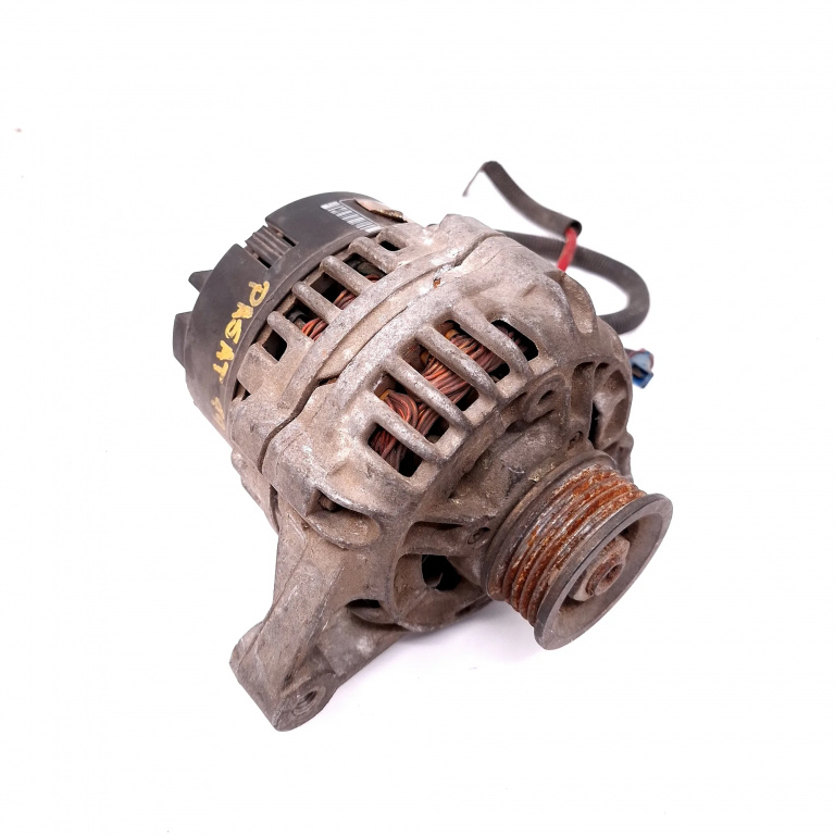 Alternator Vw Passat B5, B5.5 1996-2005 1.8 Benzina 0986039550, 14V70A Bosch