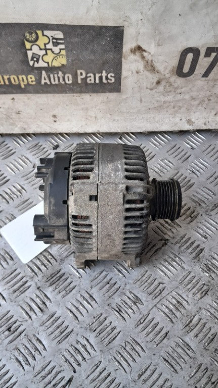 Alternator VW Passat B6 2.0 TDI an 2007 cod 180A / 021903026L