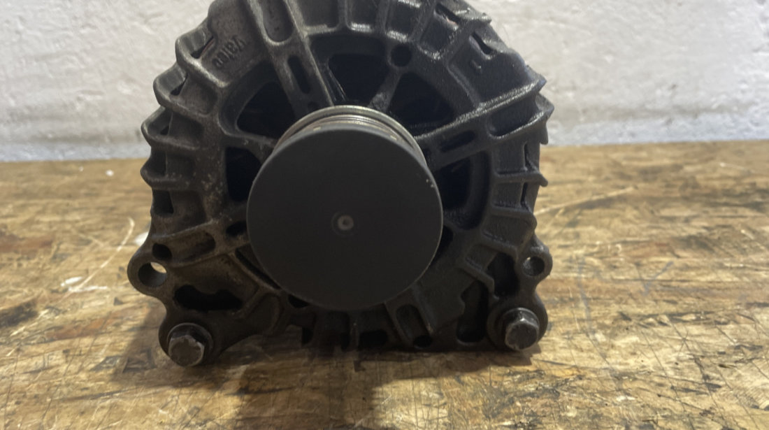 Alternator VW Passat B7 1.4TSI Sedan sedan 2011 (03C903023T)