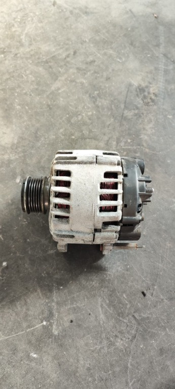 Alternator Vw Passat CC 2.0TDI 2009 2010 2011 2012 2013 2014 cod 03L903023A
