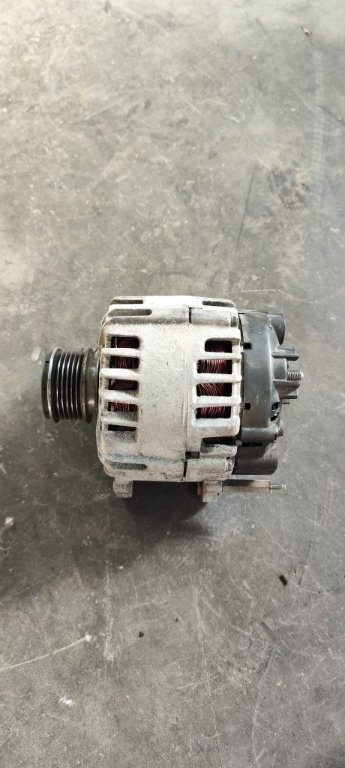 Alternator Vw Passat CC 2.0TDI 2009 2010 2011 2012 2013 2014 cod 03L903023A
