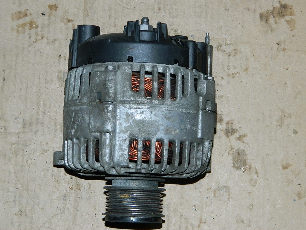 Alternator VW Passat VII 2.0 TDI model 2009