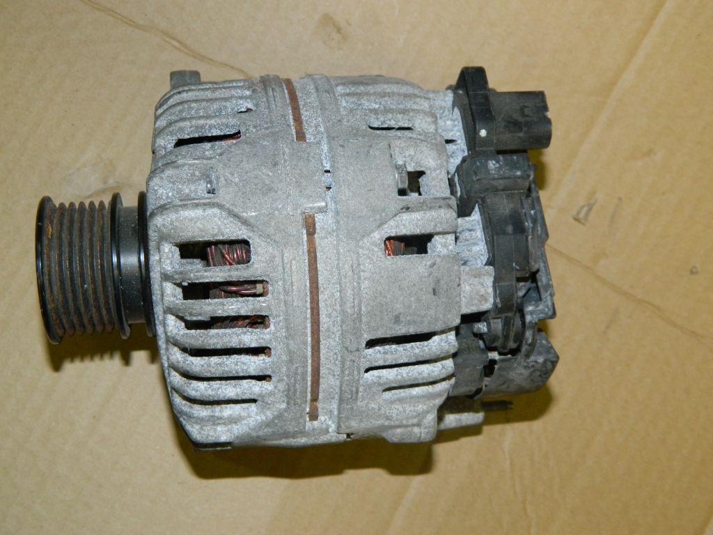 Alternator Vw Polo 1.4B-16V model 2004