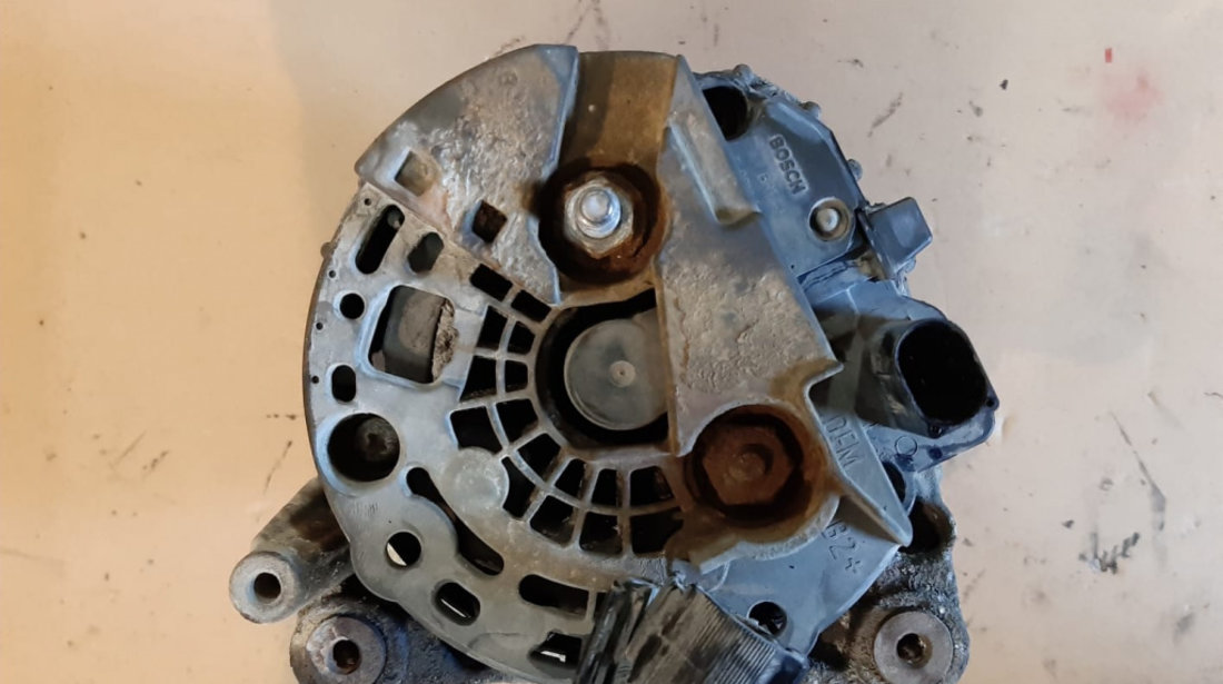 Alternator VW T5 1.9 TDI 2009 tip motor BRR