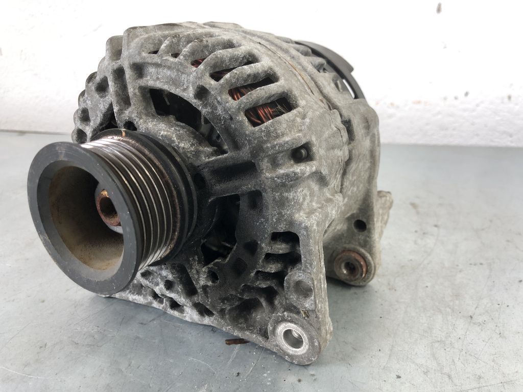 Alternator VW Touran 2.0 Benzina Ecofuel 109cp sedan 2009 (06F903023G)