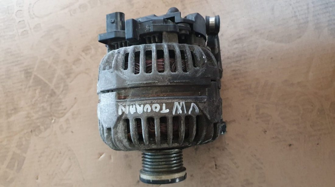 Alternator Vw Touran cod piesa 03C903023