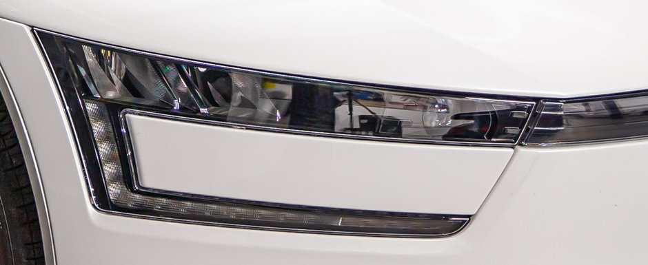 Altul ca el nu va mai exista niciodata. Volkswagen-ul din 2015 are motor diesel de 0.8 litri si camere video in loc de oglinzi retrovizoare Altul ca el nu va mai exista niciodata. Volkswagen-ul din 2015 are motor diesel de 0.8 litri si camere video in loc de oglinzi retrovizoare