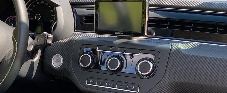 Altul ca el nu va mai exista niciodata. Volkswagen-ul din 2015 are motor diesel de 0.8 litri si camere video in loc de oglinzi retrovizoare Altul ca el nu va mai exista niciodata. Volkswagen-ul din 2015 are motor diesel de 0.8 litri si camere video in loc de oglinzi retrovizoare