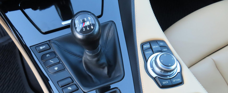 Altul ca el s-ar putea sa nu mai existe vreodata. Super-coupe-ul din 2014 are caroserie cu patru portiere, motor V8 si transmisie manuala Altul ca el s-ar putea sa nu mai existe vreodata. Super-coupe-ul din 2014 are caroserie cu patru portiere, motor V8 si transmisie manuala